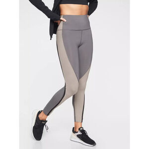 Athleta Spar Colorblock 7/8 Tight Silver Bells Gray